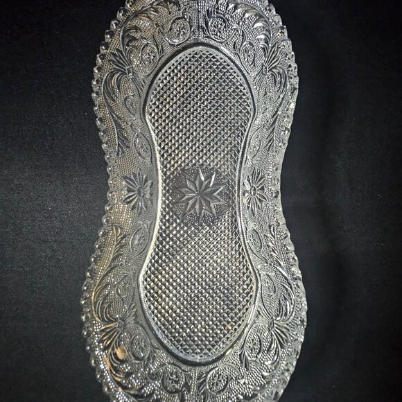 Vintage Duncan & Miller Sandwich Pattern Pressed Glass Peanut Shaped Celery Tray - Picture 12 of 12